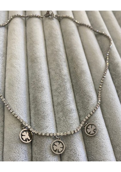 Yonca Detaylı Taşlı Kolye