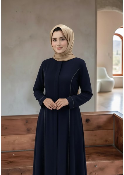 Tesettür Özel Kesim Yanları Taş Detaylı Şık ve Rahat Kadın Ferace Günlük Kullanıma Uygun Zarif Tesettür Elbise Modeli