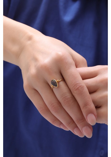 Damla Şekilli Siyah Kyanit Taşlı Gümüş Ayarlanabilir Yüzük