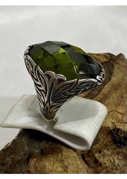 Gümüş Yeşil Taşlı Erkek Yüzük modelleri