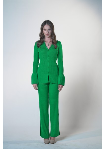 Likralı Fit Kesim Triko Takım fırsatları