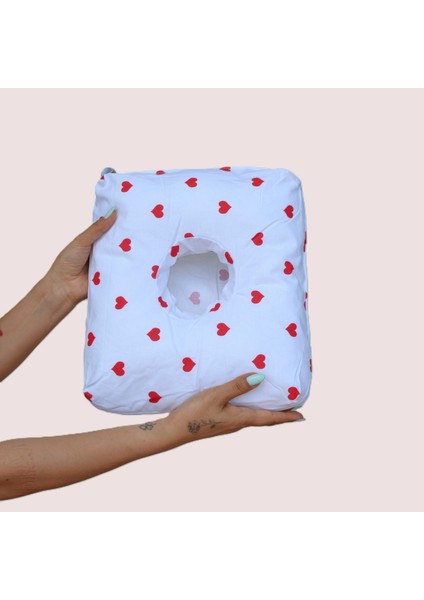 Piercing Yastığı , Dikdörtgen (26x30 cm)Mini Kalp Desenli , Yıkanabilir Kılıflı , Kulak Yastığı, Konforlu Uyku Için Özel Tasarım Kulak Koruyucu Delikli Yastık indirimleri