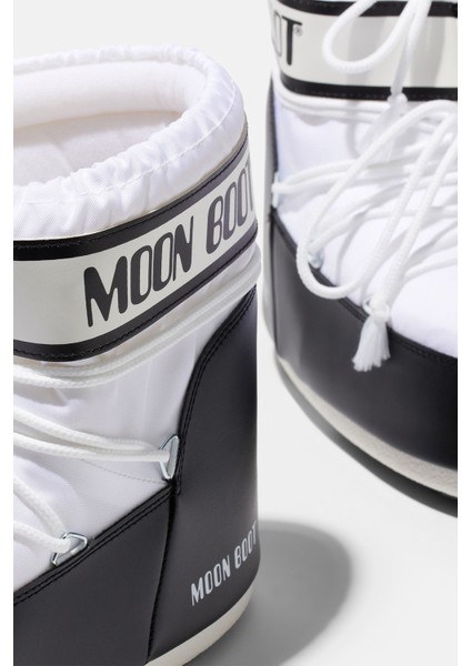 Kadın Kar Botu Classic Low 2 – Poliamid ve Sentetik Deri, Düz Topuklu, Konforlu ve Şık Kış Tasarımı