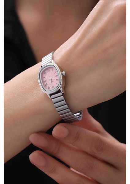Mini Kare Gövdeli Gümüş Rengi Kadın Kol Saati