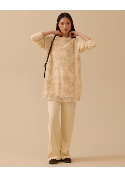 Nakışlıtül Detaylı Bisiklet Yaka Tunik fiyatları