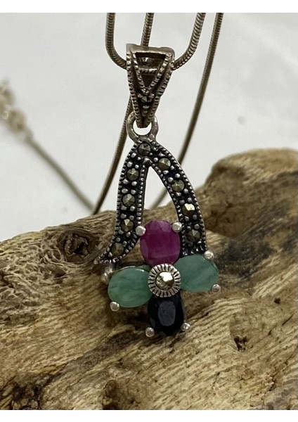 Gümüş Yeşil Taşlı Kadın Kolyesi fiyatları