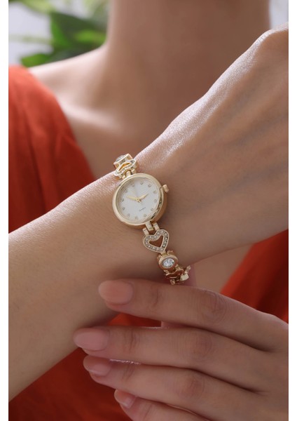 Kalp Detaylı Altın Kaplama Zarif Kadın Kol Saati