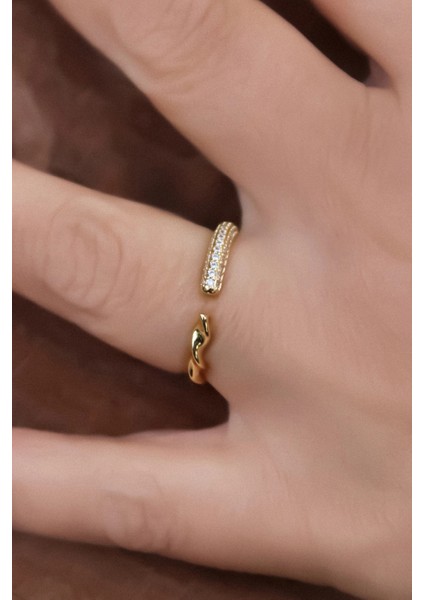 Gold Burgu Form Zirkon Detaylı Kadın Çelik Yüzük