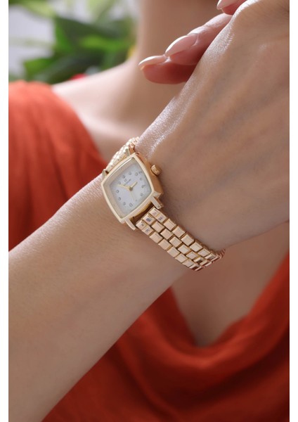 Kare Kadranlı Altın Kaplama Kadın Klasik Kol Saati