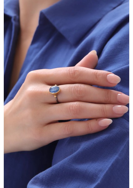 Oval Mavi Kynite Doğal Taşlı Gümüş Kadın Yüzük
