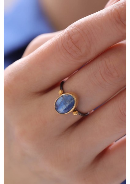 Oval Mavi Kynite Doğal Taşlı Gümüş Kadın Yüzük fiyatları