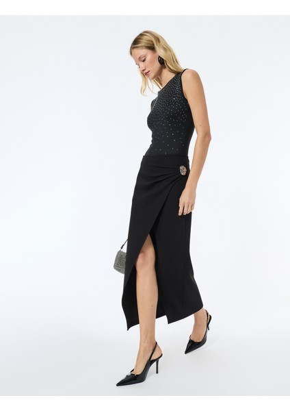 Kolsuz Bisiklet Yaka Slim Fit Taşlı Bluz fiyatları