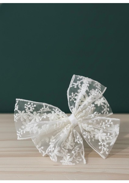 Işlemeli Dantel Tül Fiyonk Saç Tokası