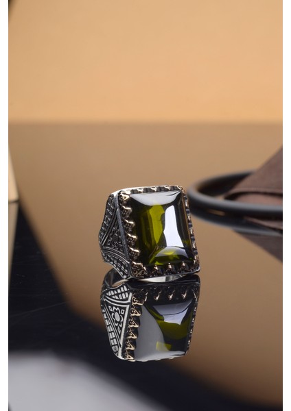 Sultanit Taşlı Desenli 925 Ayar Gümüş Erkek Yüzük