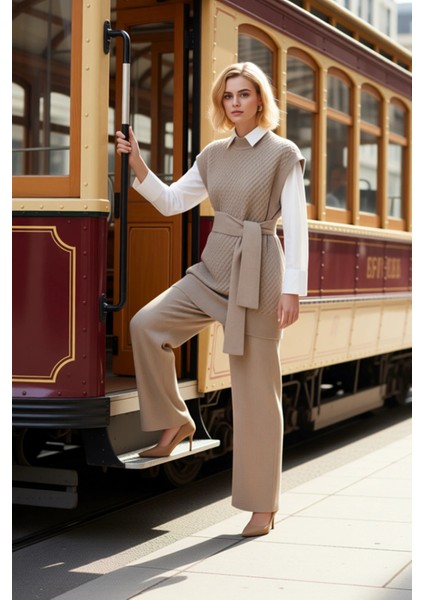 Kadın Alt Üst Kuşak Pirinç Örgü Uzun Süveter Rahat Kesim Geniş Paça Triko Pantolon Ikili Takım modelleri