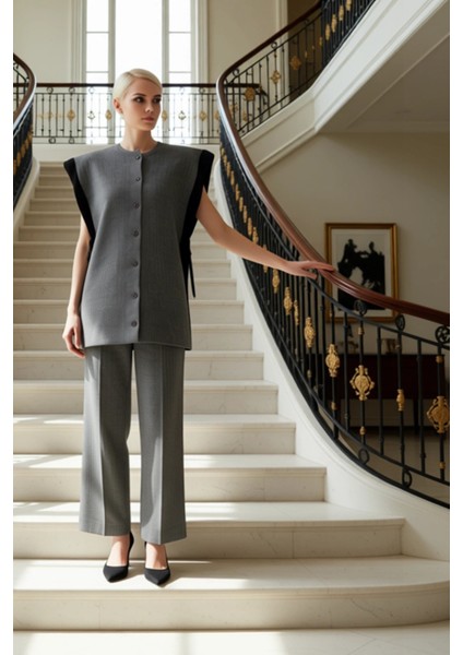 Kadın Alt Üst Renk Bloklu Düğmeli Triko Yelek ve Geniş Paça Pantolon Takımı Şık ve Rahat Kombin Spor