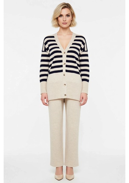 Şık Düğme Detaylı Jakar Çizgili Hırka ve Rahat Düz Paça Triko Pantolon Kadın Alt Üst Alt Üst Takımı fırsatları