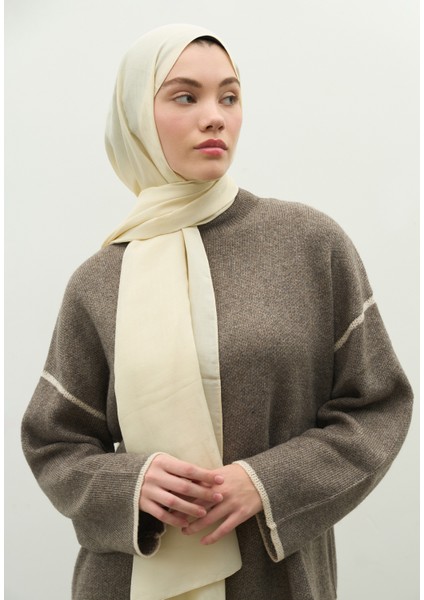 Monogram Pamuk Floş Jakarlı Şal Tereyağı modelleri