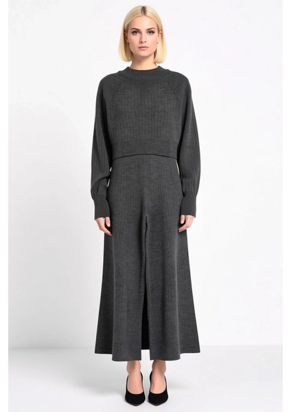 Kadın Alt Üst Modern Tasarım Dik Yaka Crop Triko Üst ve Uzun Boru Paça Triko Pantolon Takımı Rahat fırsatları