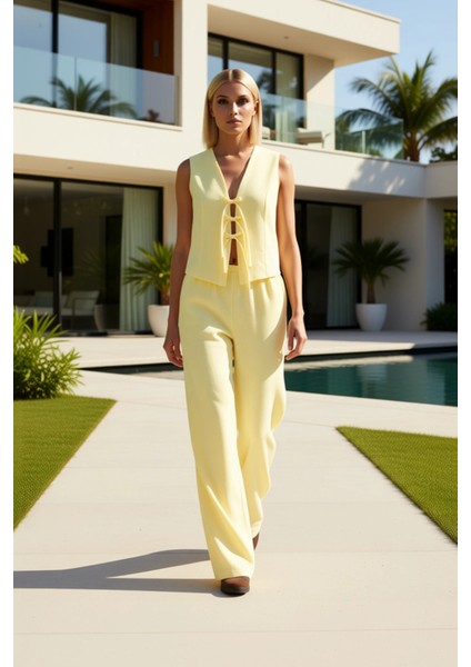 Kadın Alt Üst Keten Görünümlü V Yaka Kolsuz Bluz Yüksek Bel Geniş Paça Pantolon Takım fiyatları