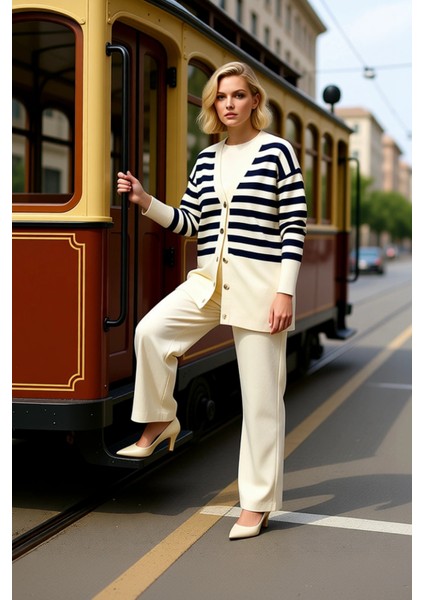 Şık Düğme Detaylı Jakar Çizgili Hırka ve Rahat Düz Paça Triko Pantolon Kadın Alt Üst Alt Üst Takımı modelleri