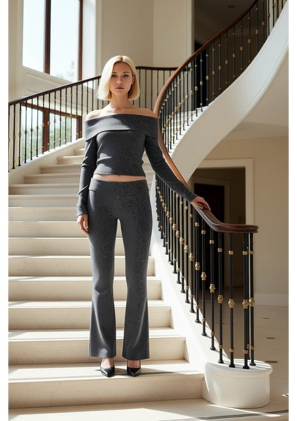 Kadın Alt Üst Açık Omuzlu Uzun Kollu Crop Örme Üst Beli Lastikli Ispanyol Paça Örme Pantolon Takımı