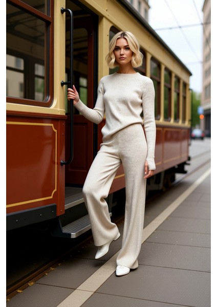 Kadın Alt Üst Fitilli Triko Alt Üst Takım Parmak Detaylı Uzun Kollu Bisiklet Yaka Konforlu Kombin modelleri