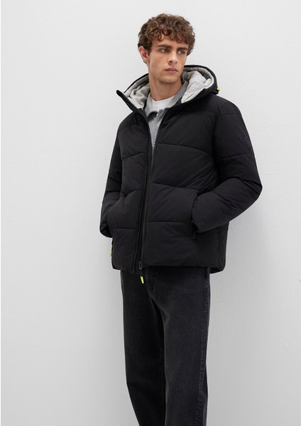 Kapüşonlu Siyah Şişme Mont 0110211-900