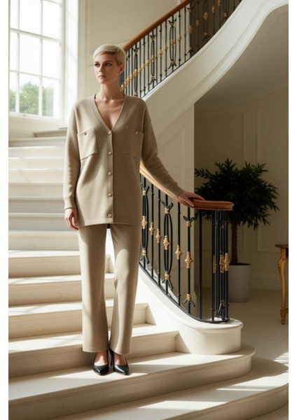 Kadın Alt Üst Düğmeli V Yaka Triko Hırka Pantolon Takımı Düşük Kol Geniş Paça Rahat Kesim Kaliteli