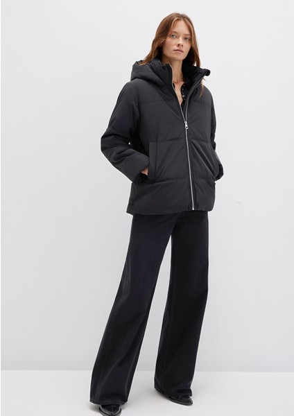 Su İtici Kapüşonlu Siyah Şişme Mont 1110445-900