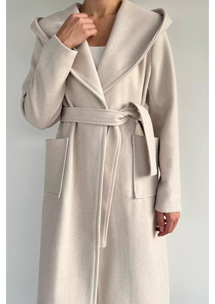 Kadın Bel Kuşaklı Iç Astarlı Kapüşonlu Kaban P-00019493