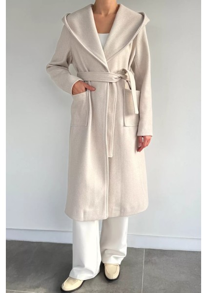 Kadın Bel Kuşaklı Iç Astarlı Kapüşonlu Kaban P-00019493 modelleri
