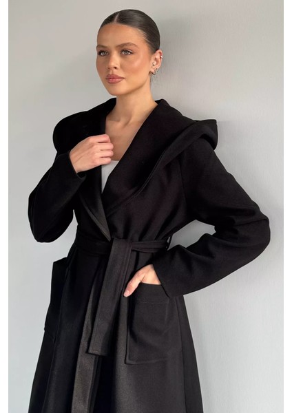 Kadın Bel Kuşaklı Iç Astarlı Kapüşonlu Kaban P-00019493 fırsatları