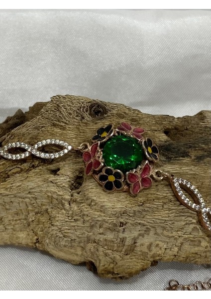 Gümüş Yeşil Taşlı Kadın Kolyesi