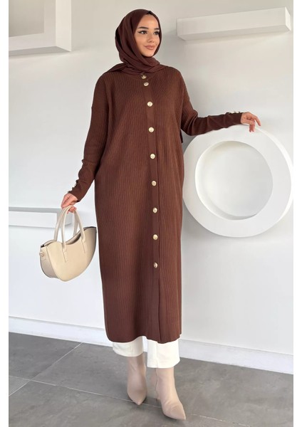 Gold Düğmeli Kendinden Çizgi Desenli Tesettür Triko Hırka P-00018361