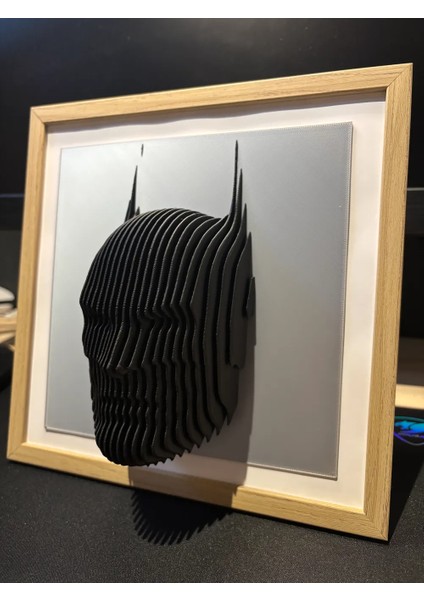 CRAFTSY3D Batman Katmanlı Heykel – 3D Baskı Dekoratif Masaüstü Koleksiyon Ürünü