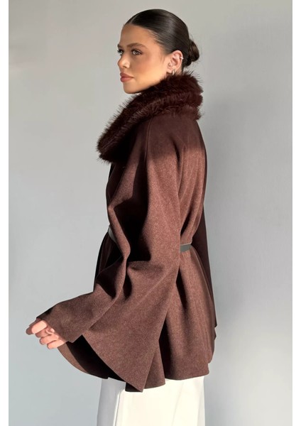 Yaka Kürk Detaylı Kemerli Kadın Panço P-00018918 fırsatları