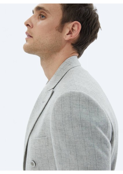 Açık Gri Çizgili Modern Fit Yün Karışımlı Takım Elbise