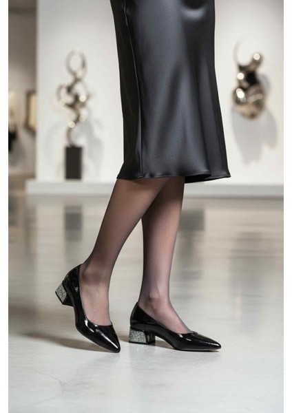 Siyah Kırışık Taş Işlemeli Kadın Abiye Ayakkabı 357180 Z modelleri