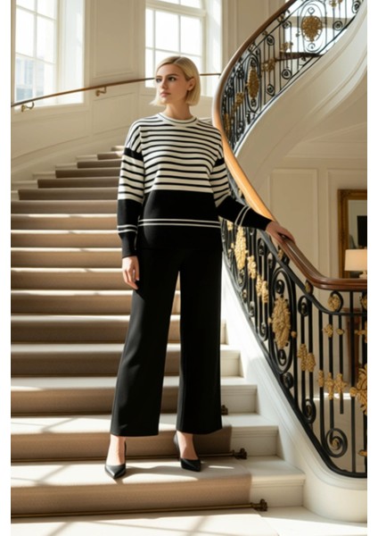 Kadın Alt Üst Geniş Kalıp Çizgili Triko Kazak ve Düz Paça Pantolon Takımı Gün Boyu Konforlu Şıklık