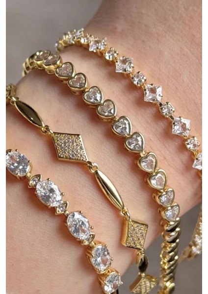 Luxe Romance Kuyumcu Işçiliği 14K Altın Kaplama Premium Seri Kadın Çelik Bileklik Altın modelleri