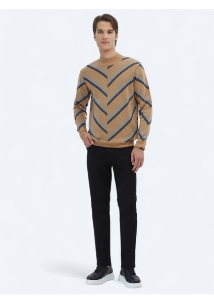 Deve Tüyü Yarım Balıkçı Yaka Desenli Pamuk Karışımlı Triko Kazak