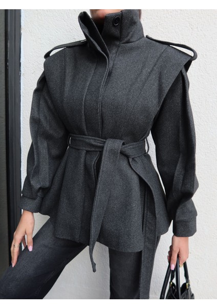 Vatkalı Omuz Apolet Detay Kaşe Kaban fırsatları