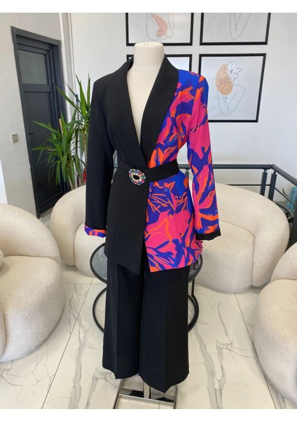Renkli Takım Elbise