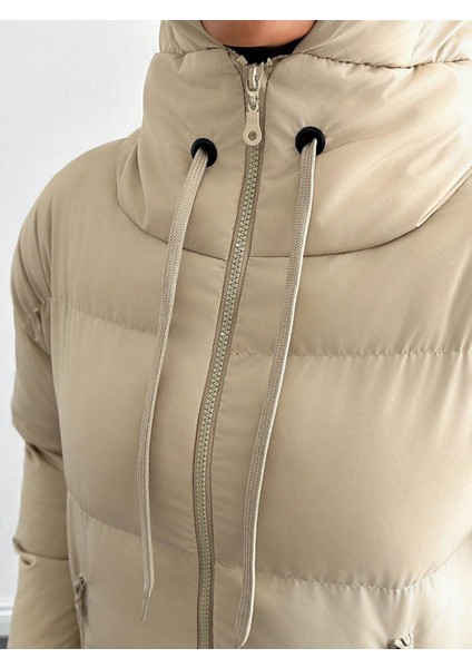 Kadın Kapüşonlu Şişme Mont