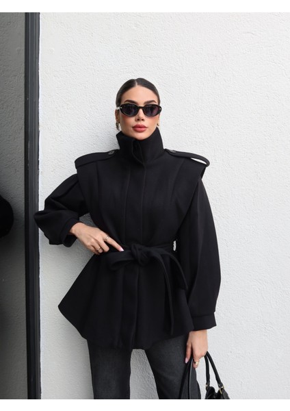 Vatkalı Omuz Apolet Detay Kaşe Kaban modelleri