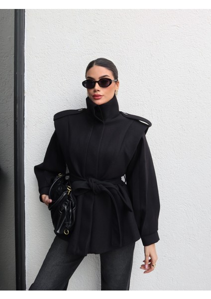 Vatkalı Omuz Apolet Detay Kaşe Kaban fırsatları