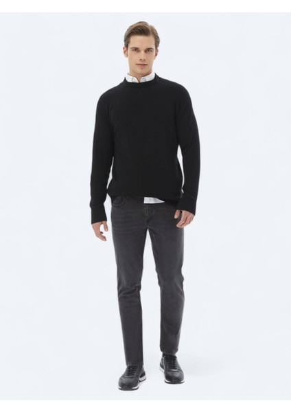 Siyah Bisiklet Yaka Desenli Triko Kazak