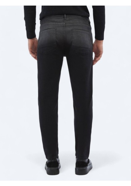 Siyah Slim Fit Çevre Dostu Denim Pamuk Karışımlı Pantolon