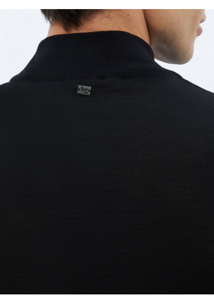 Siyah Yarım Balıkçı Yaka Düz Örgü Yün Karışımlı Triko Kazak